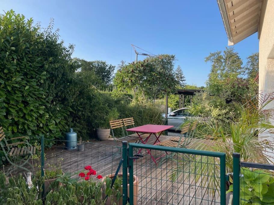 Chez Peggy & Victor - Appartement 4/5 Personnes Naves-Parmelan 外观 照片